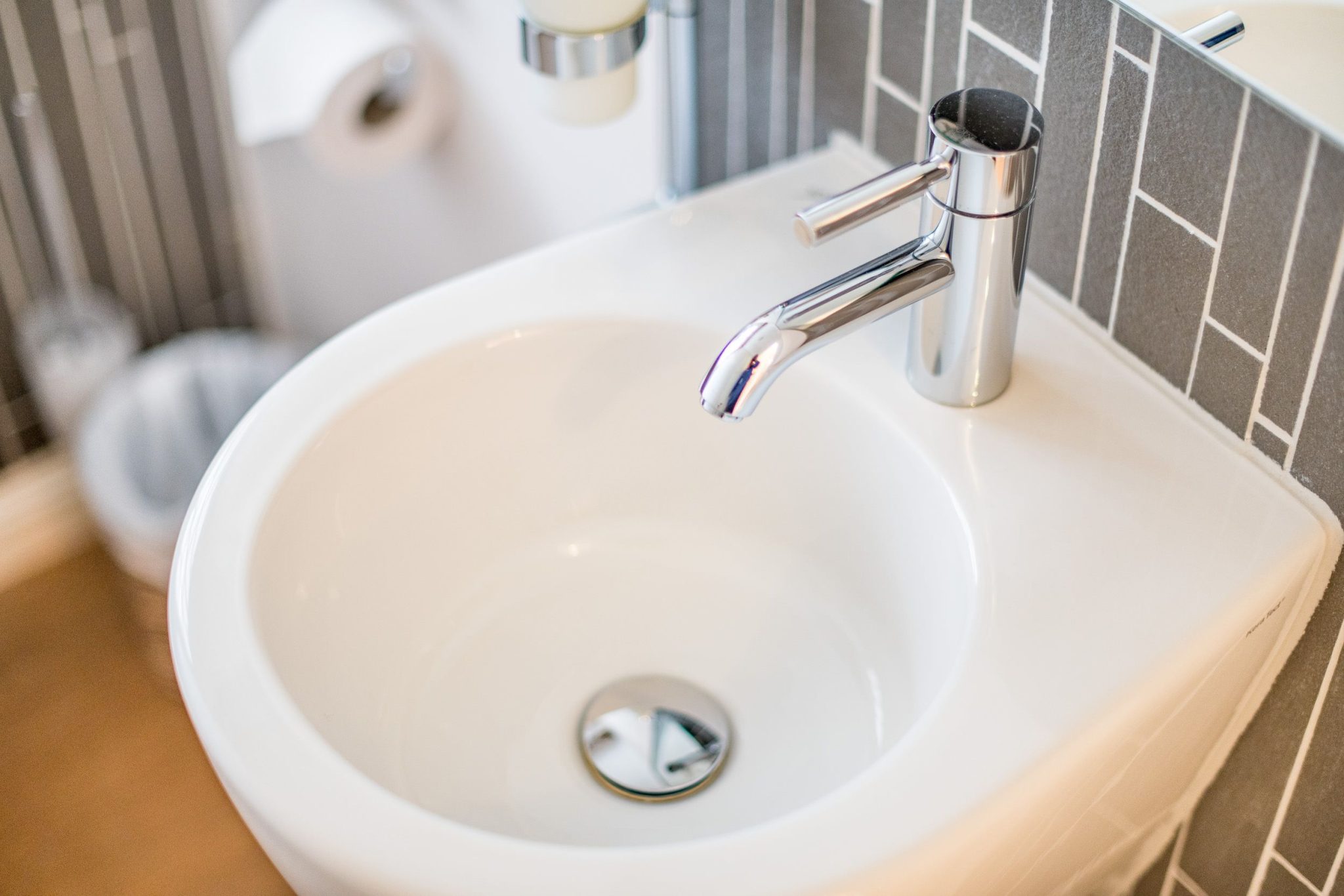 Waschbecken in Ferienhaus auf Sylt
