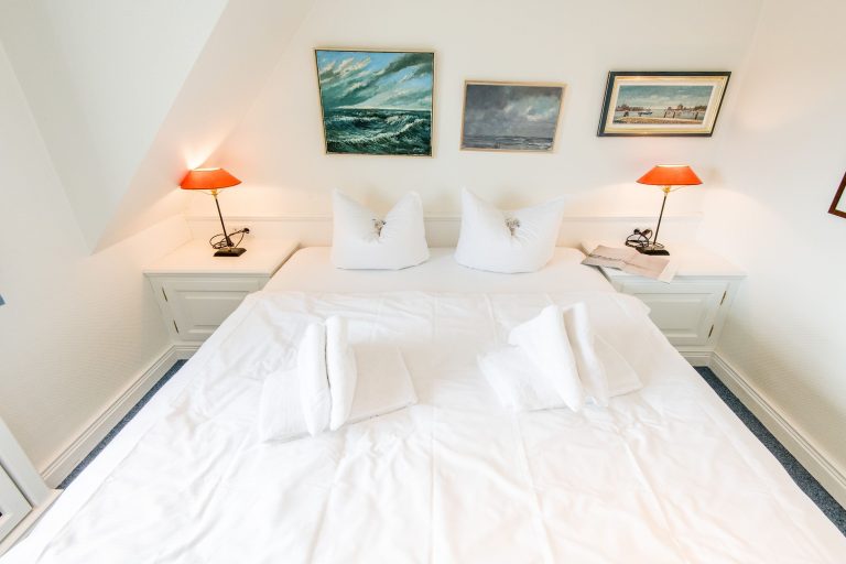 Doppelbett in Ferienhaus auf Sylt