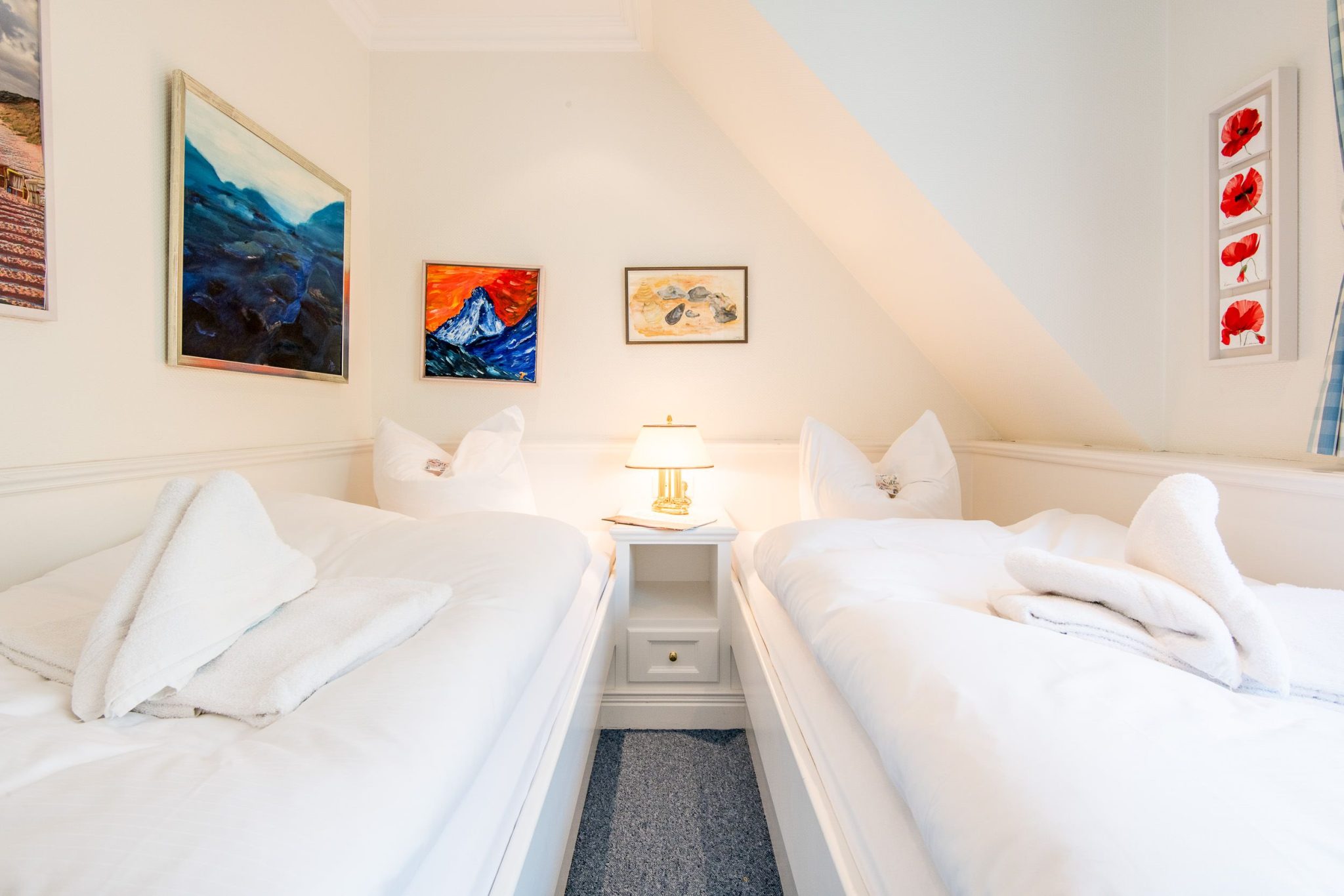 zwei Einzelbetten in Ferienhaus auf Sylt
