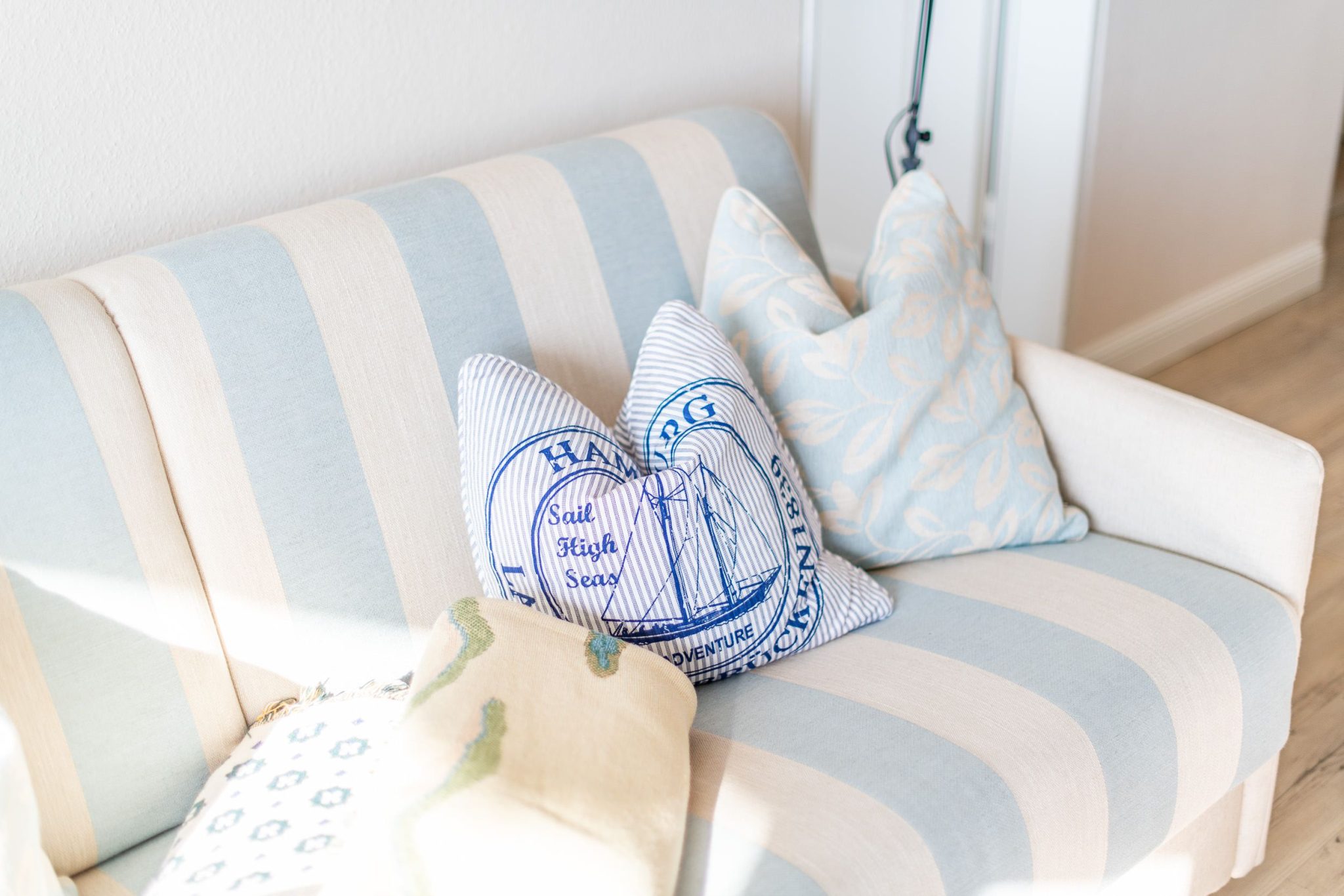 Sofa in Ferienhaus auf Sylt