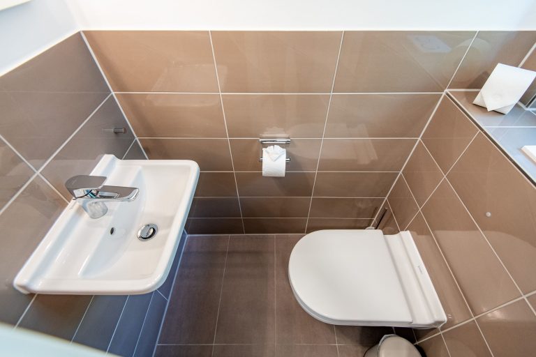 Bad mit Toilette in Ferienhaus auf Sylt