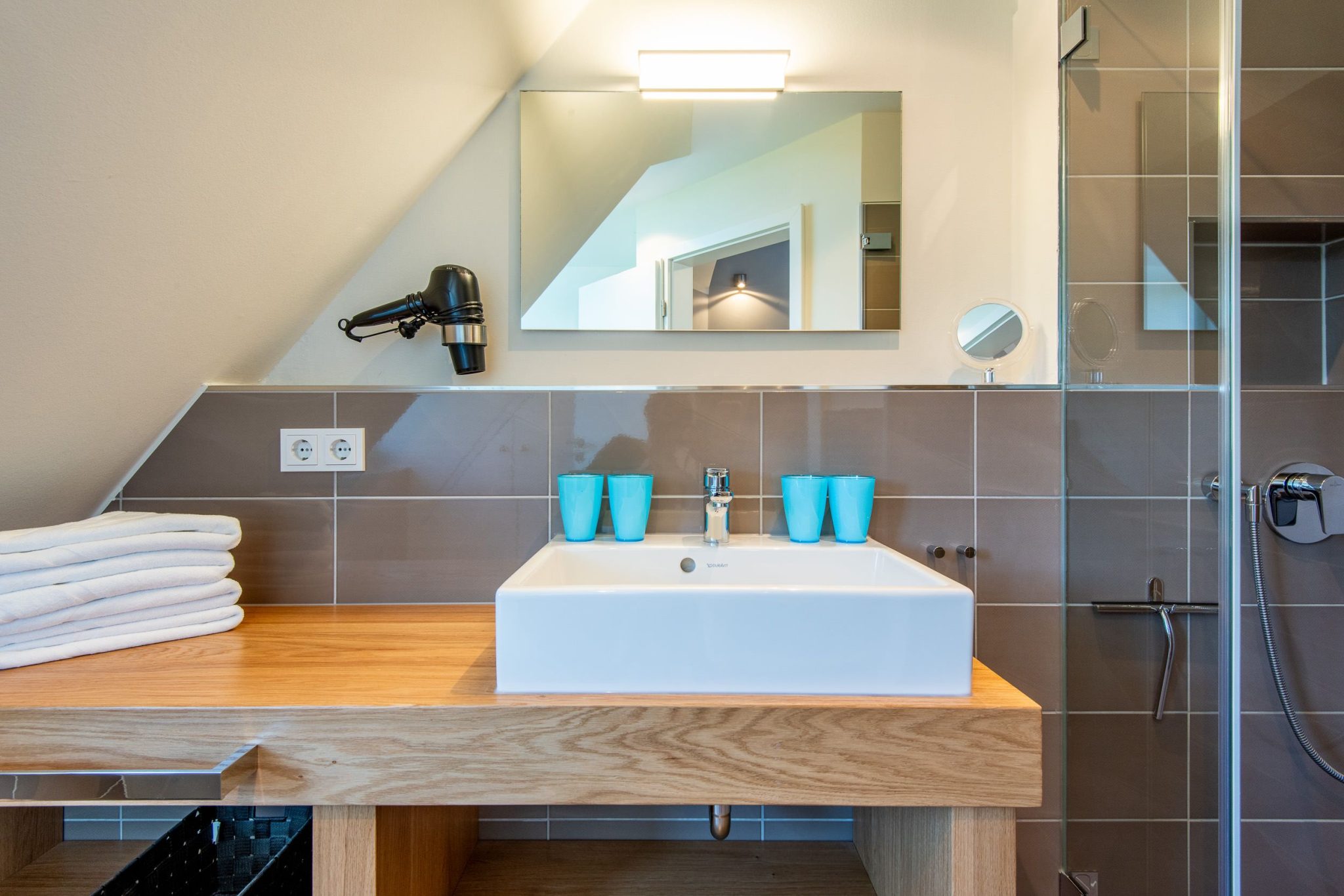 Badezimmer mit Dusche in Ferienhaus auf Sylt