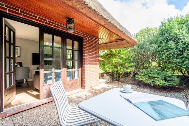 Terrasse und Außenmöbel in Ferienhaus auf Sylt
