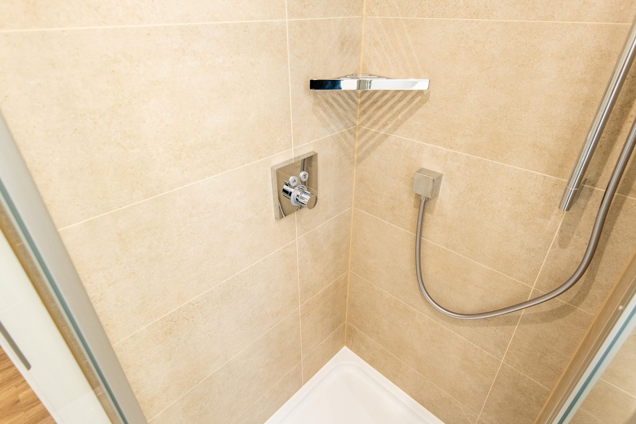 Dusche in Badezimmer in Ferienhaus auf Sylt
