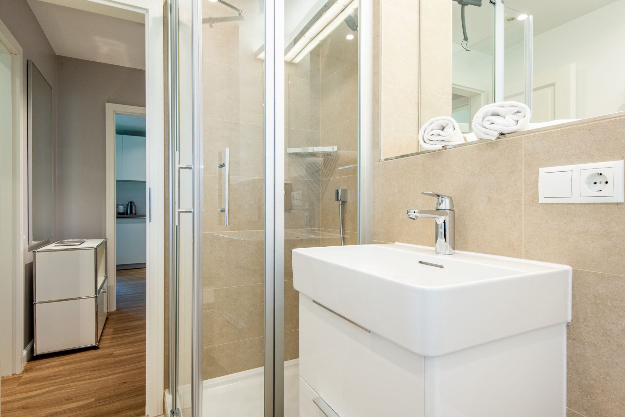 Badezimmer mit Dusche in Ferienhaus auf Sylt
