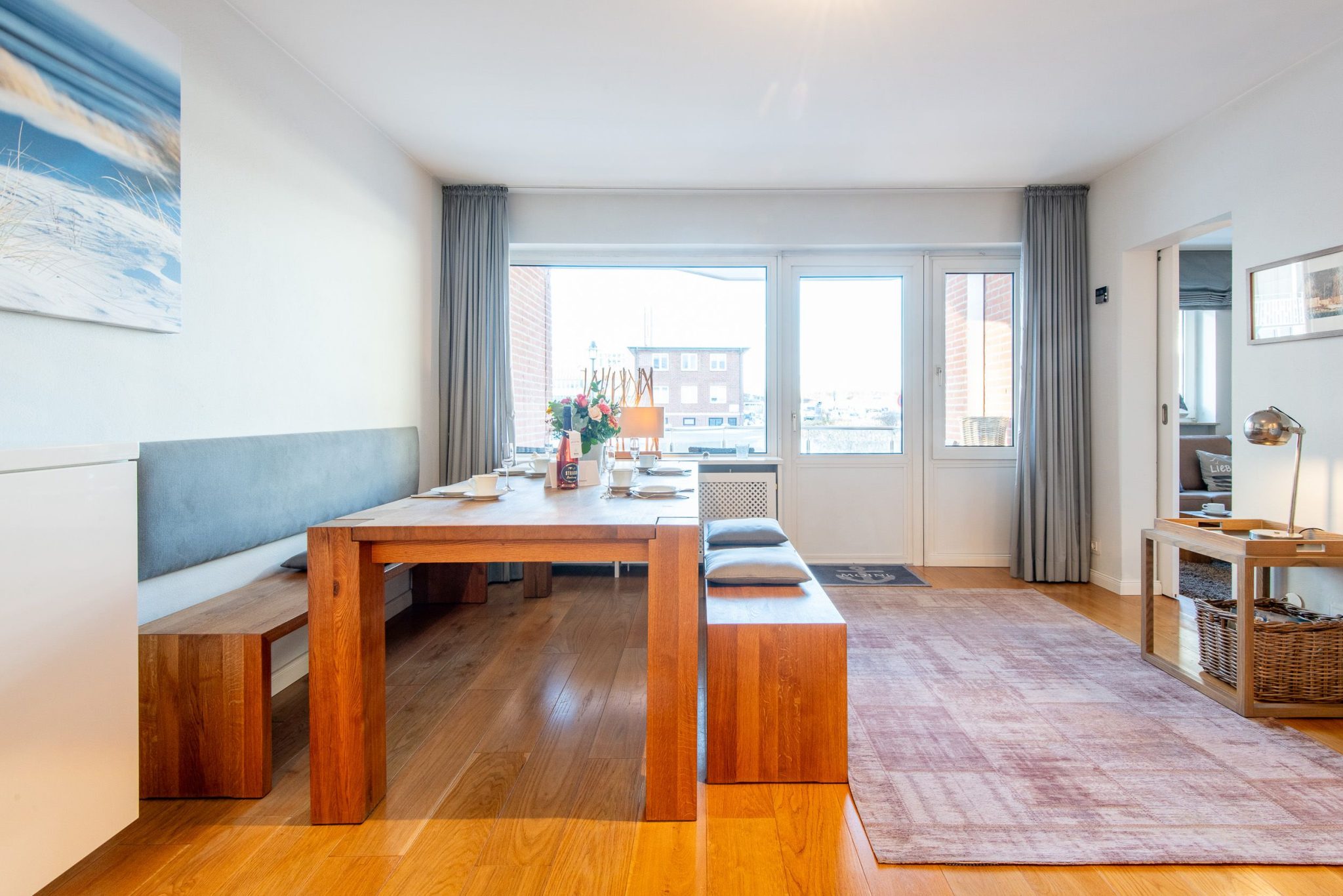 Esstisch mit Sitzbank in Ferienhaus auf Sylt