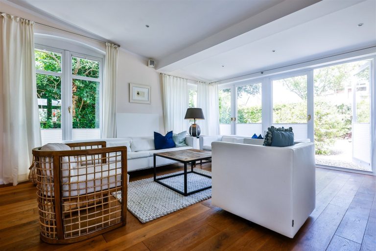 Sofa in Ferienhaus auf Sylt