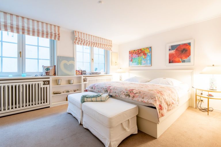 Doppelbett in Ferienhaus auf Sylt