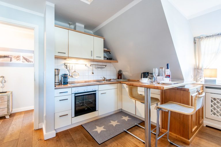 Küche mit Essbereich in Ferienhaus auf Sylt
