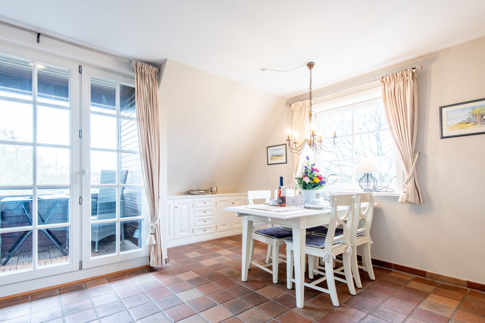 Esstisch in Ferienhaus auf Sylt
