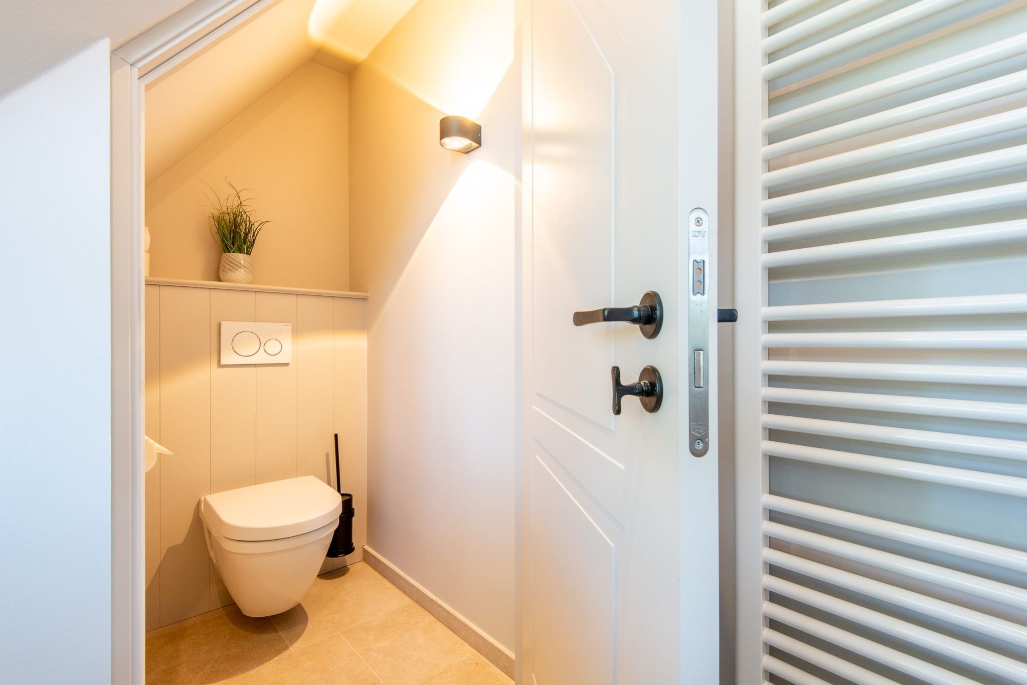Toilette in Ferienhaus auf Sylt