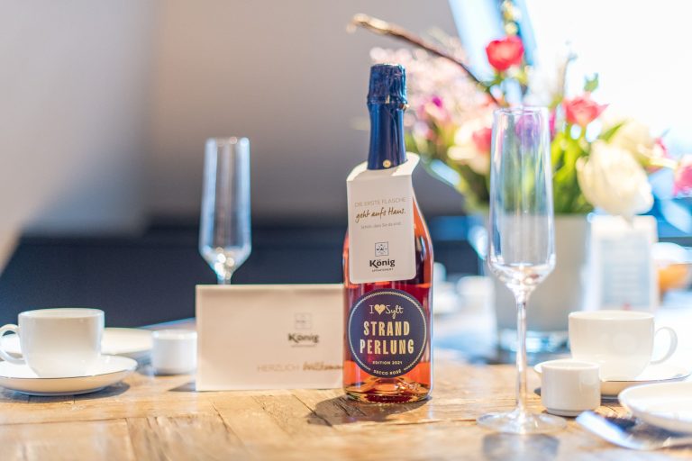 Tisch in Ferienhaus auf Sylt