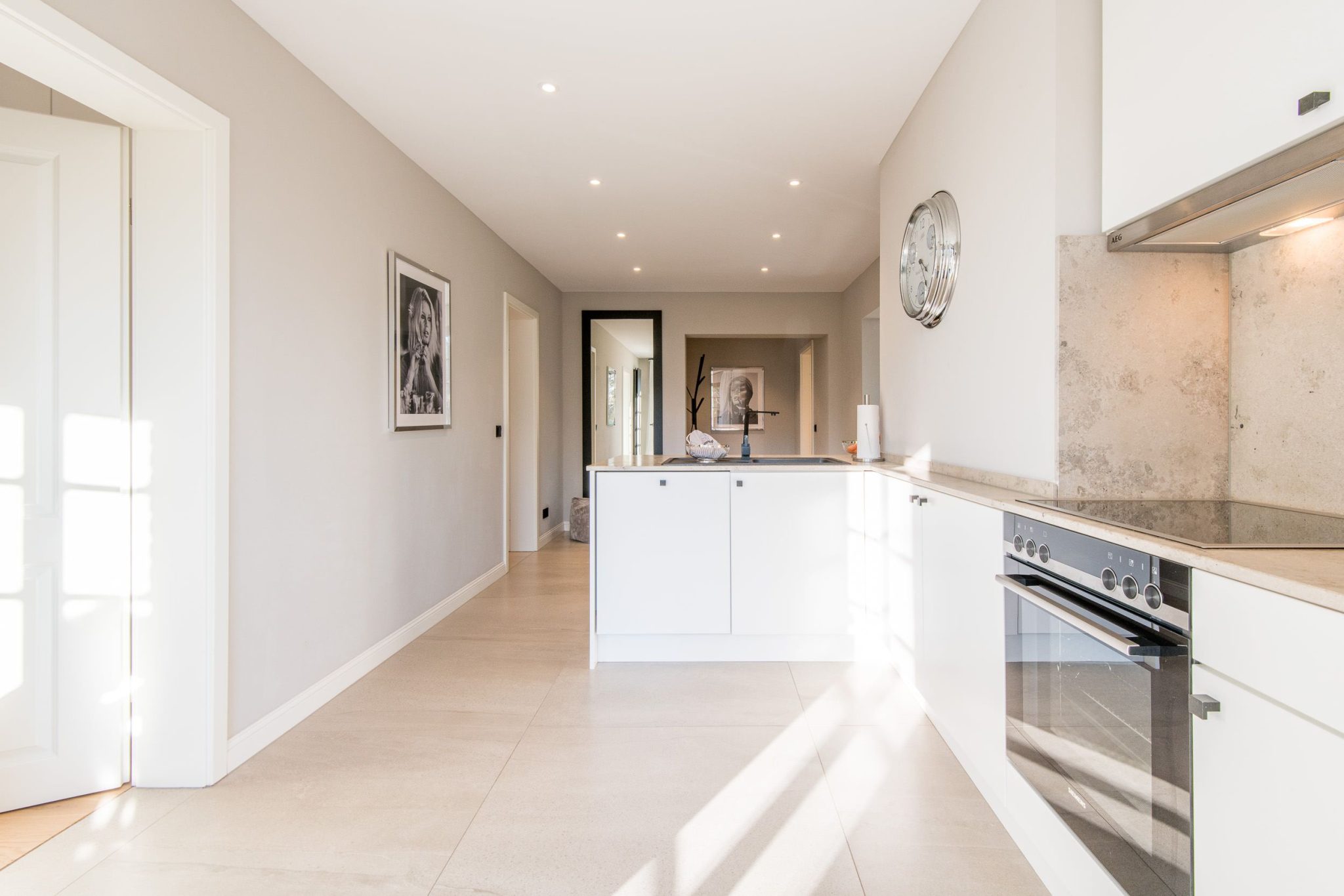 Küche mit Ofen in Ferienhaus auf Sylt