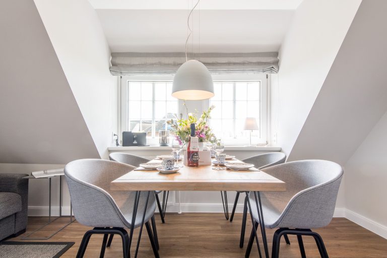 Esstisch in Ferienhaus auf Sylt