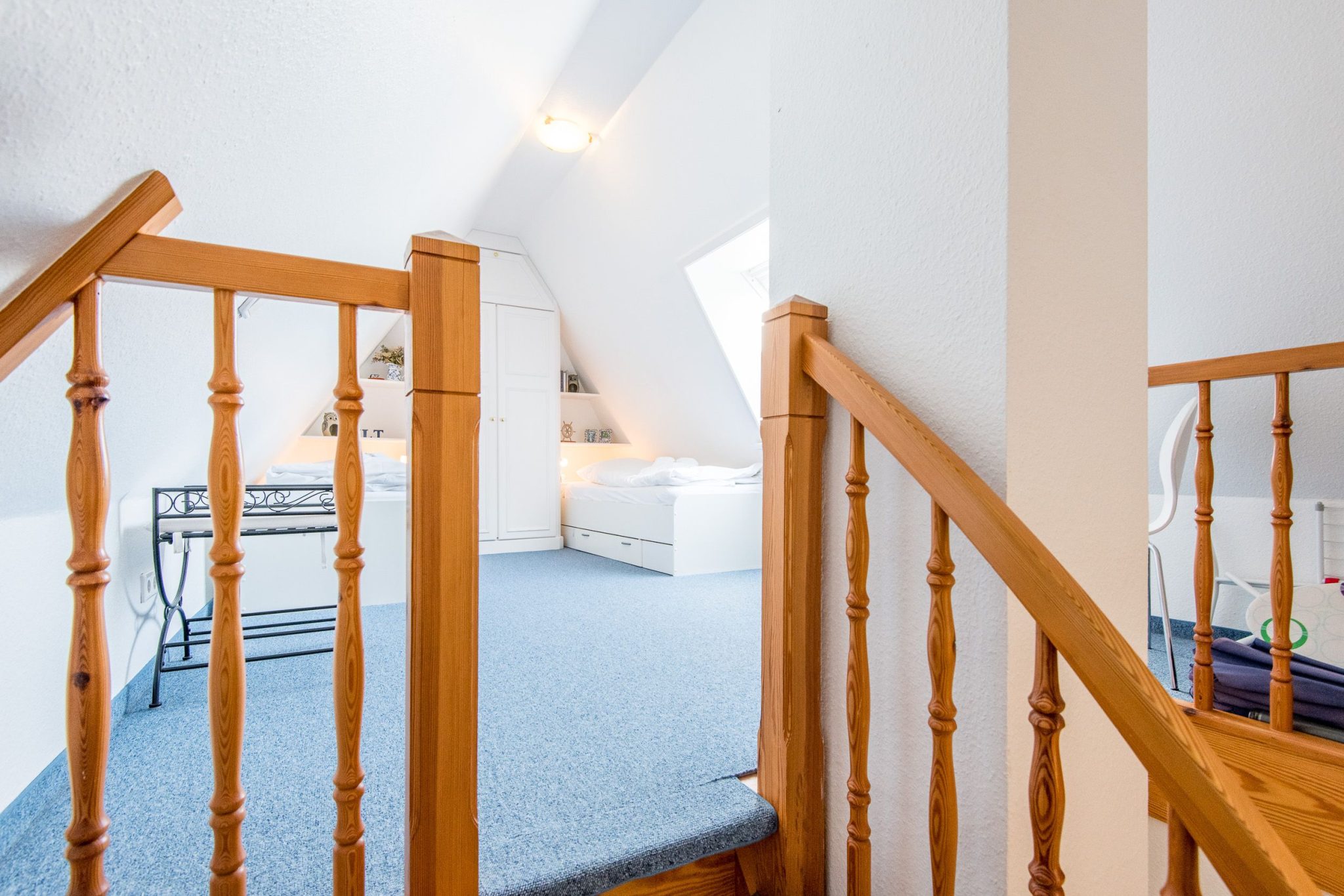 Schlafzimmer mit zwei Einzelbetten in Ferienhaus auf Sylt