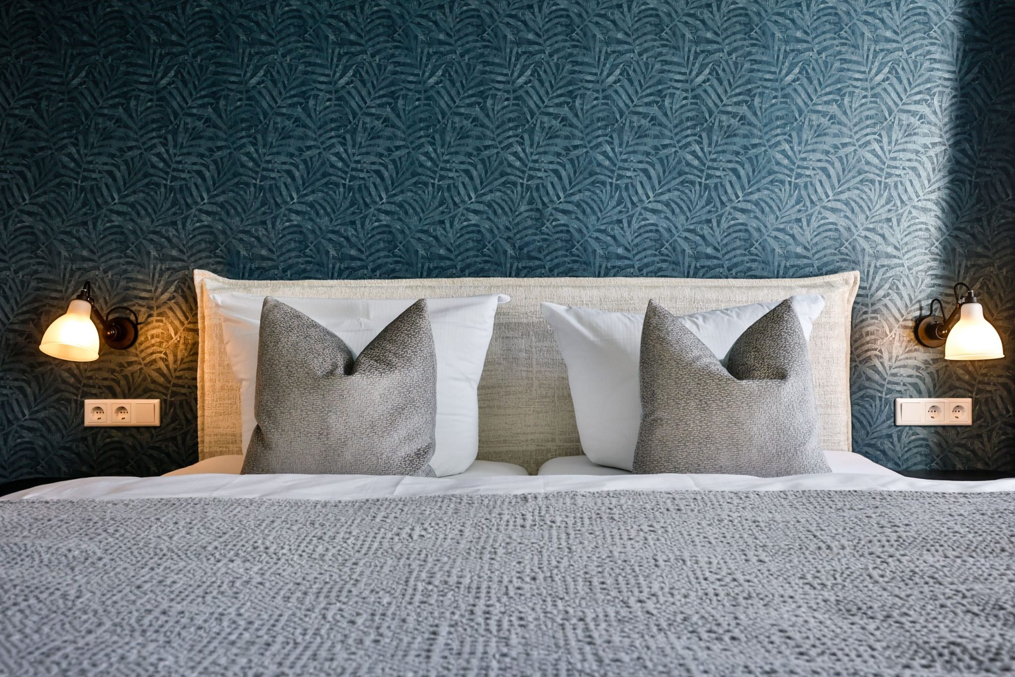 Schlafzimmer mit Doppelbett in Ferienwohnung auf Sylt