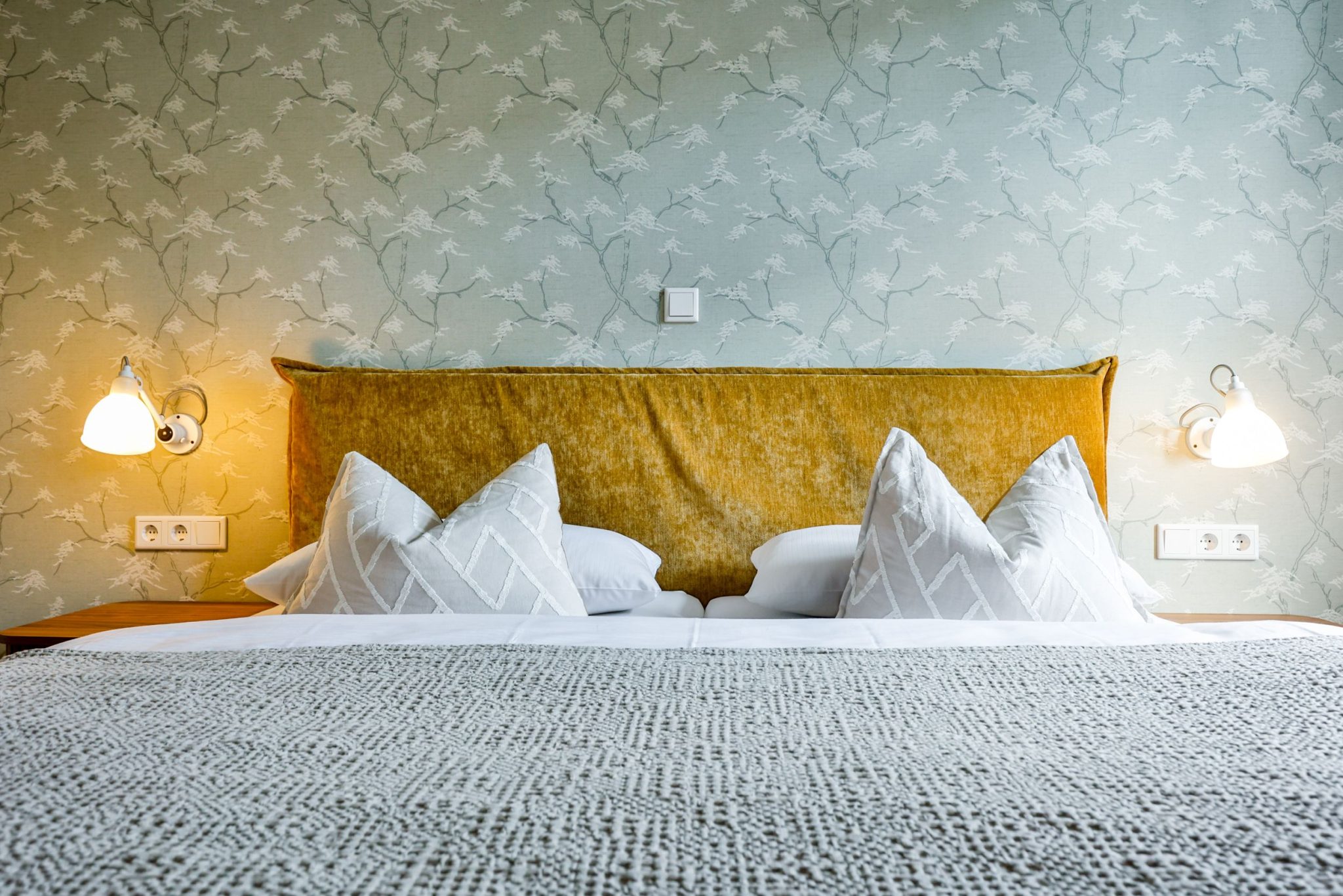 Schlafzimmer mit Doppelbett in Ferienwohnung auf Sylt