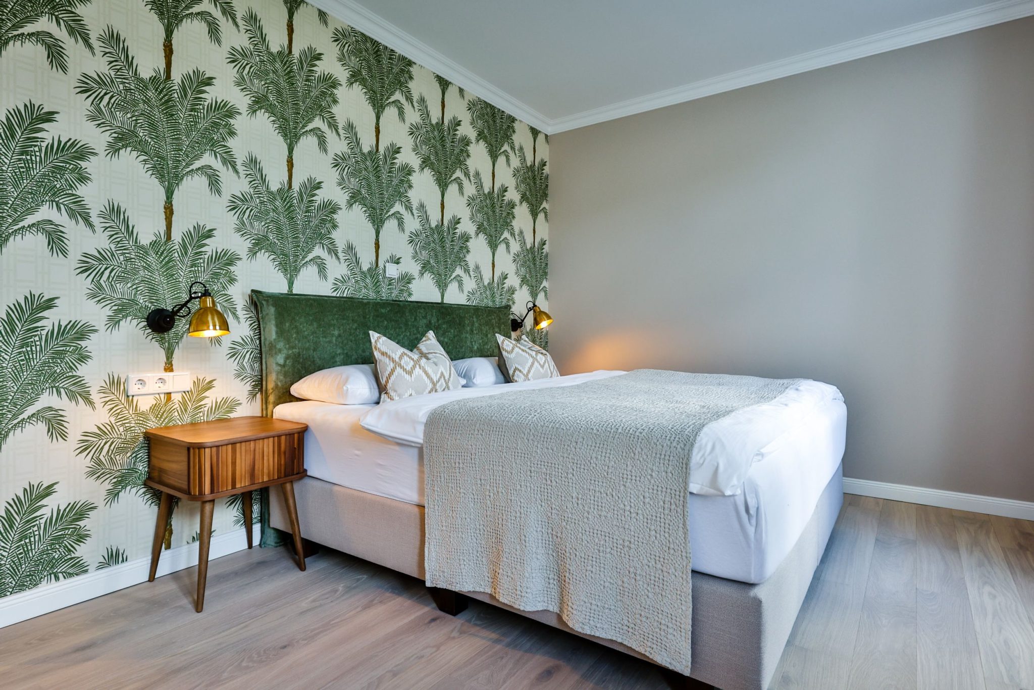Schlafzimmer mit Doppelbett in Ferienwohnung auf Sylt
