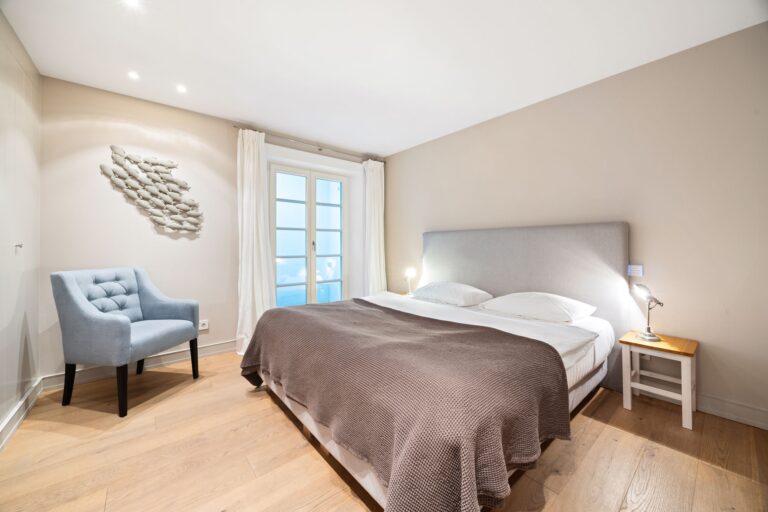 Doppelbett in Ferienwohnung auf Sylt