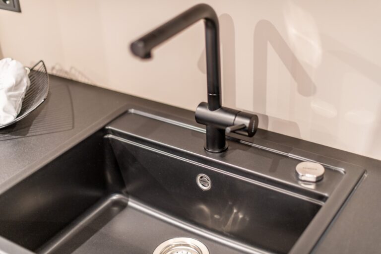 Waschbecken in Ferienhaus auf Sylt