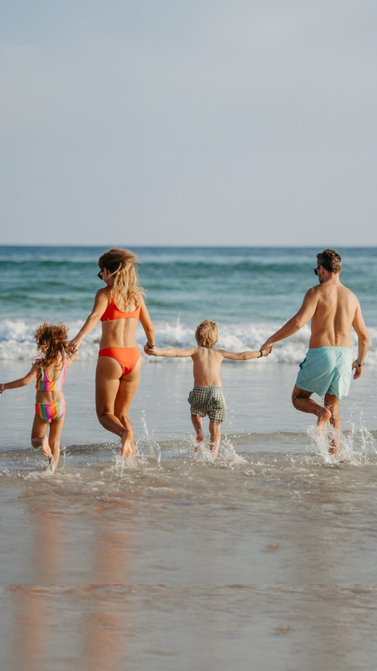 Familie am Strand auf Sylt