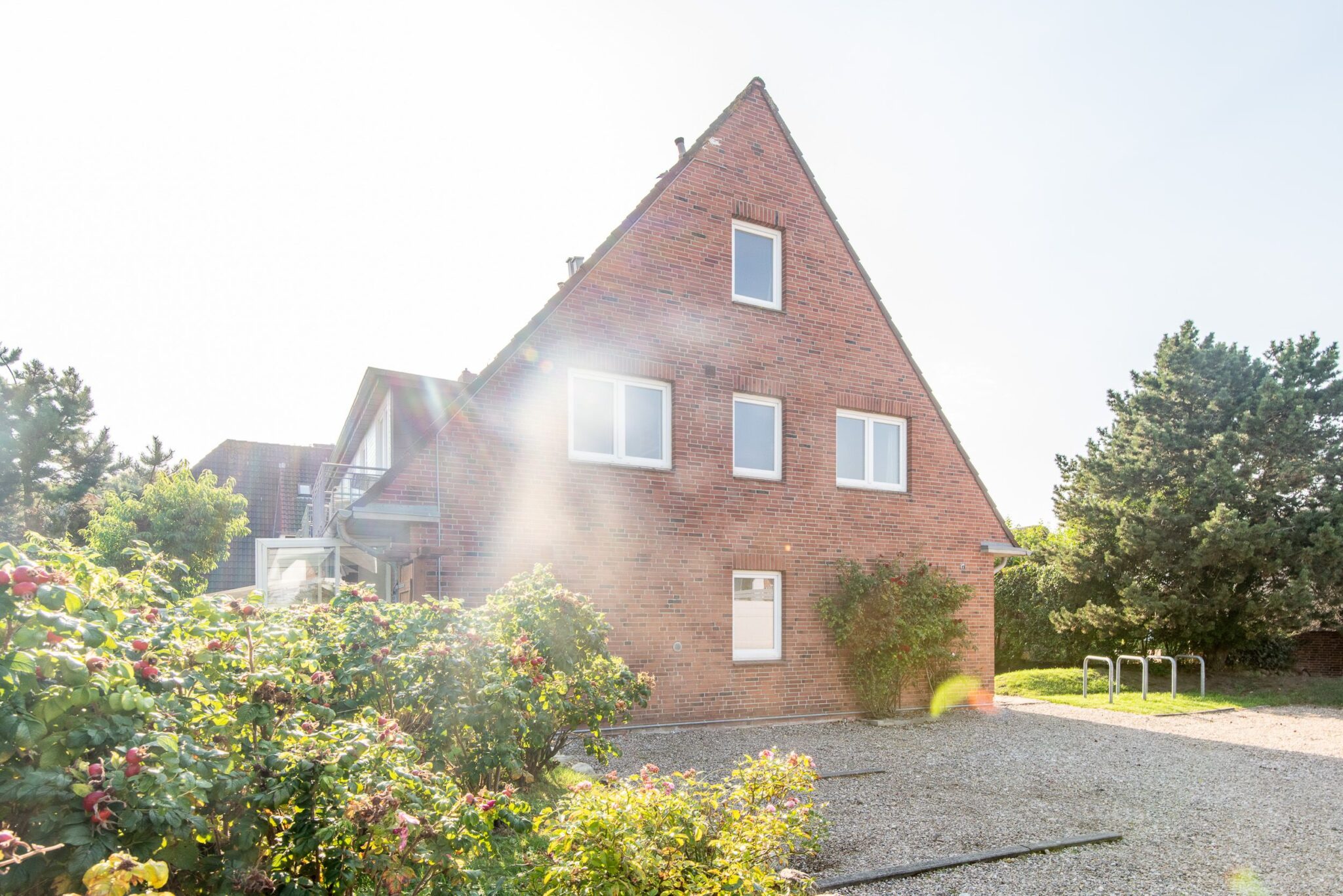 Außenansicht von einem Ferienhaus auf Sylt