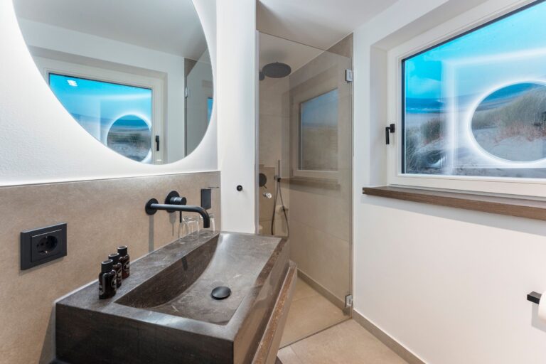 Badezimmer einer Ferienwohnung auf Sylt