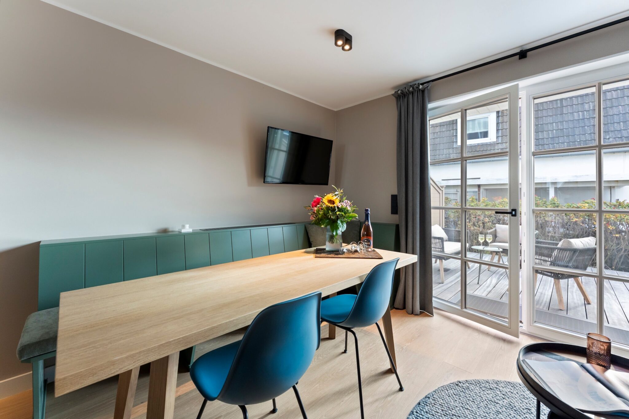 Esstisch einer Ferienwohnung auf Sylt