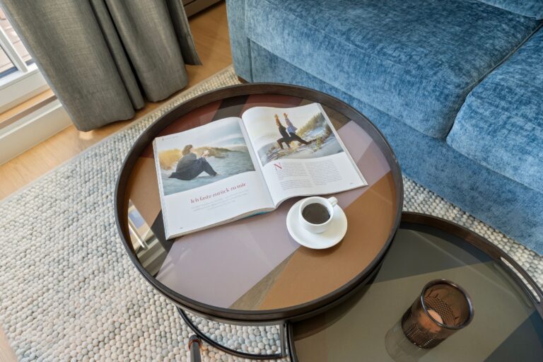 Sofa einer Ferienwohnung auf Sylt