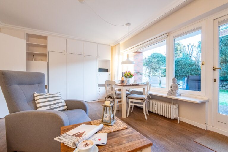 Wohnzimmer in Ferienwohnung auf Sylt