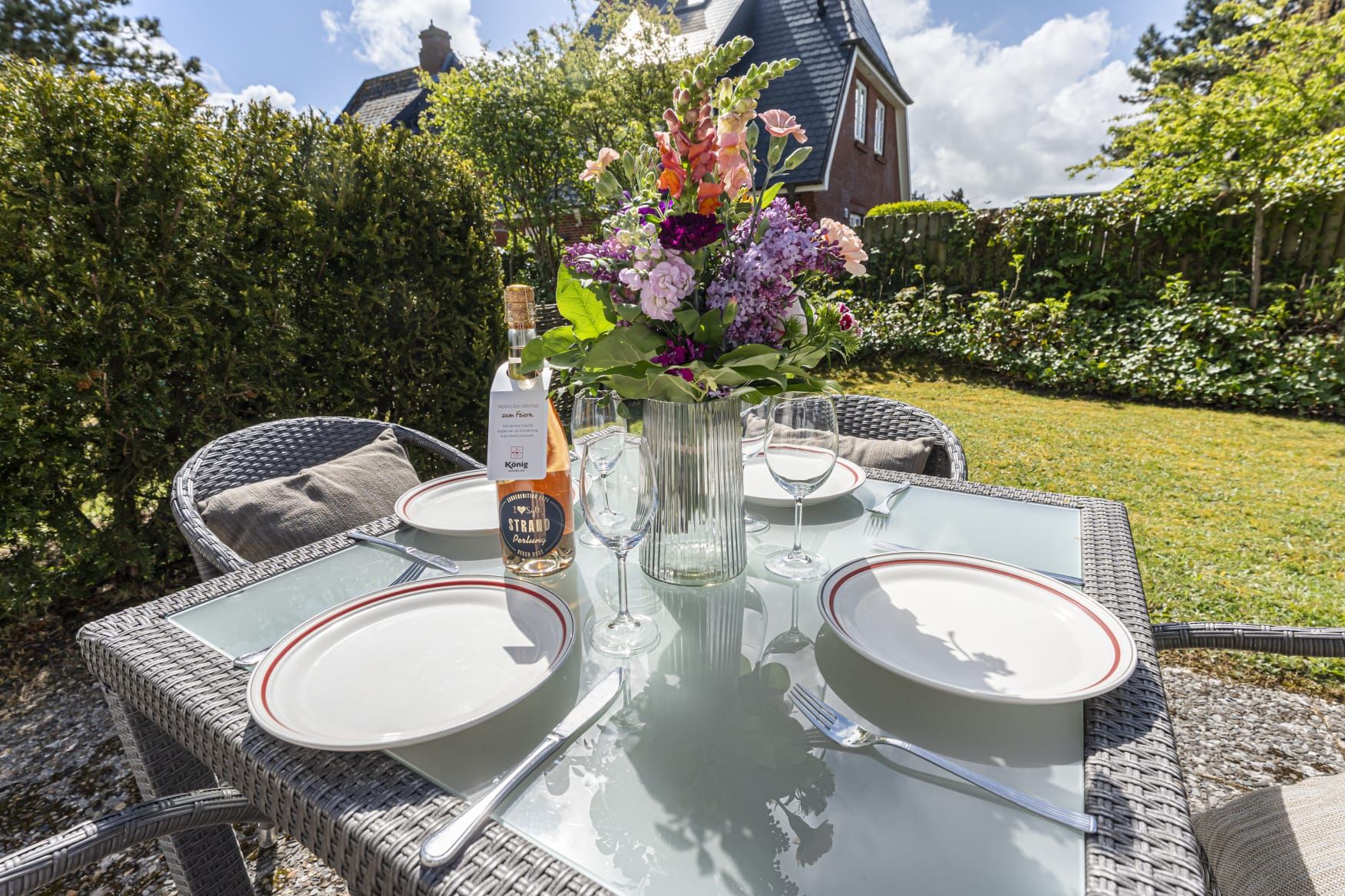 Gartentisch in Ferienwohnung auf Sylt
