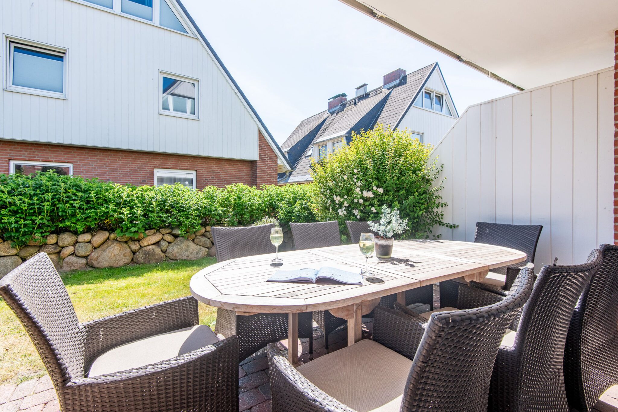 Gartenmöbel zu Ferienwohnung auf Sylt