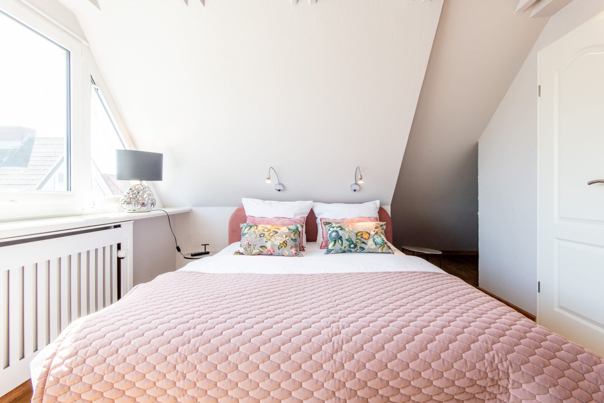 Doppelbett in Ferienwohnung auf Sylt