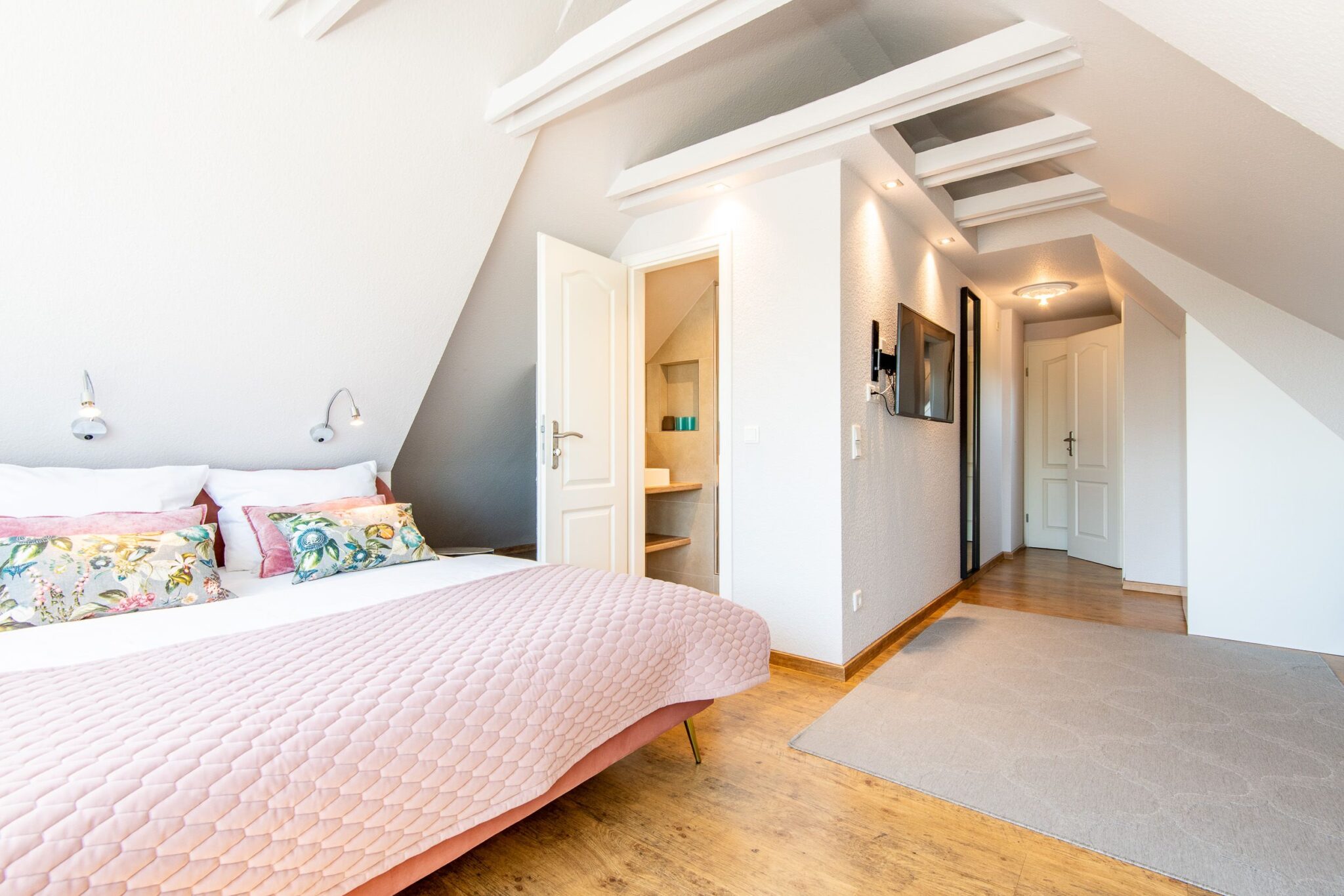 Doppelbett in Ferienwohnung auf Sylt